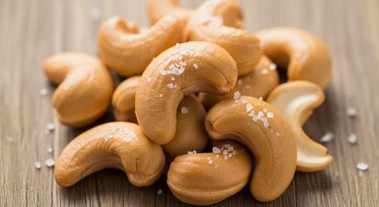 roasted cashew nuts